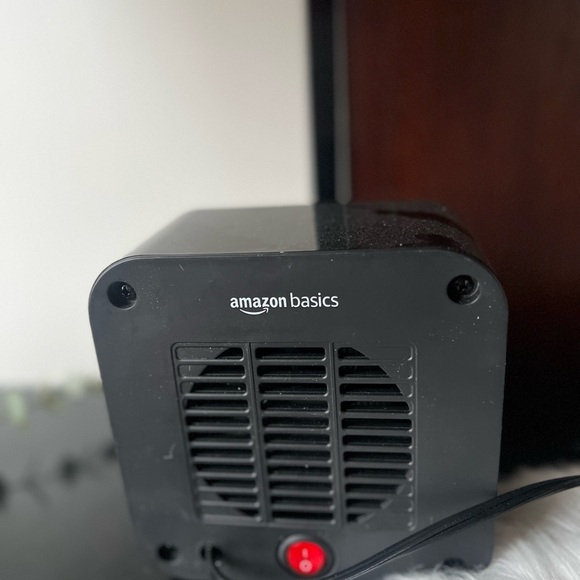 Amazon Basics Ceramic Space Heater, Mini Heater for Office Desk, Portable Tent H - Picture 4 of 8